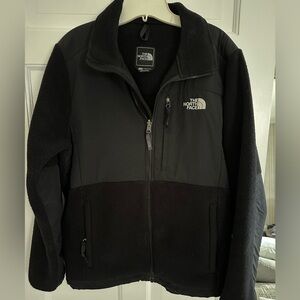 The North Face Men's Black Fleece Performance Jacket